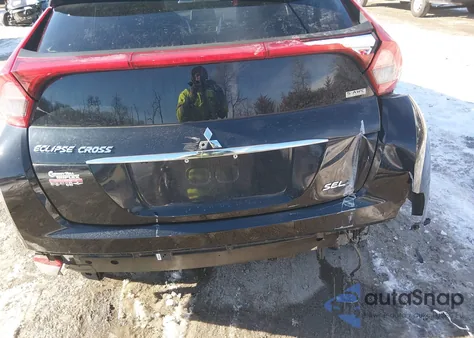 2020 Mitsubishi Eclipse Cross Sel 1.5T Awc z USA, uszkodzony, nr VIN JA4AT5AA1LZ000518